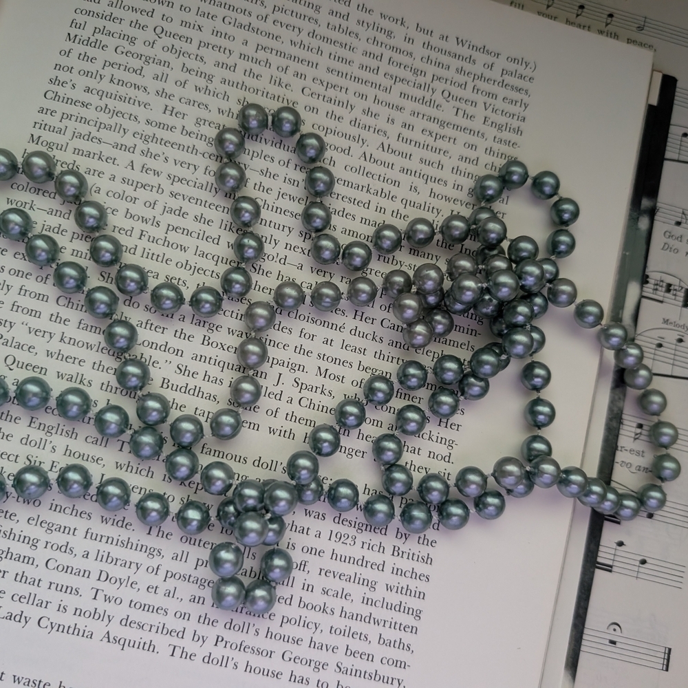 Elegant Silver Pearl Necklace
